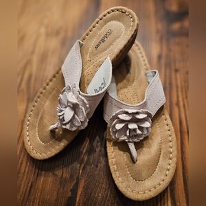 Cobbie Cuddlers Gina Women's Tan Leather Sandal with Floral Accent